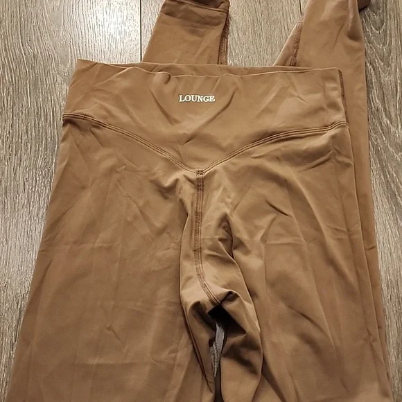 Lounge Set - Picture 6 of 6